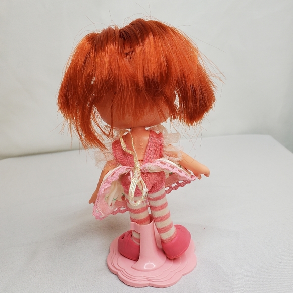 80s Vintage Dancin' Strawberry Shortcake Doll Ballerina Dancer with Accessories - Picture 3 of 7